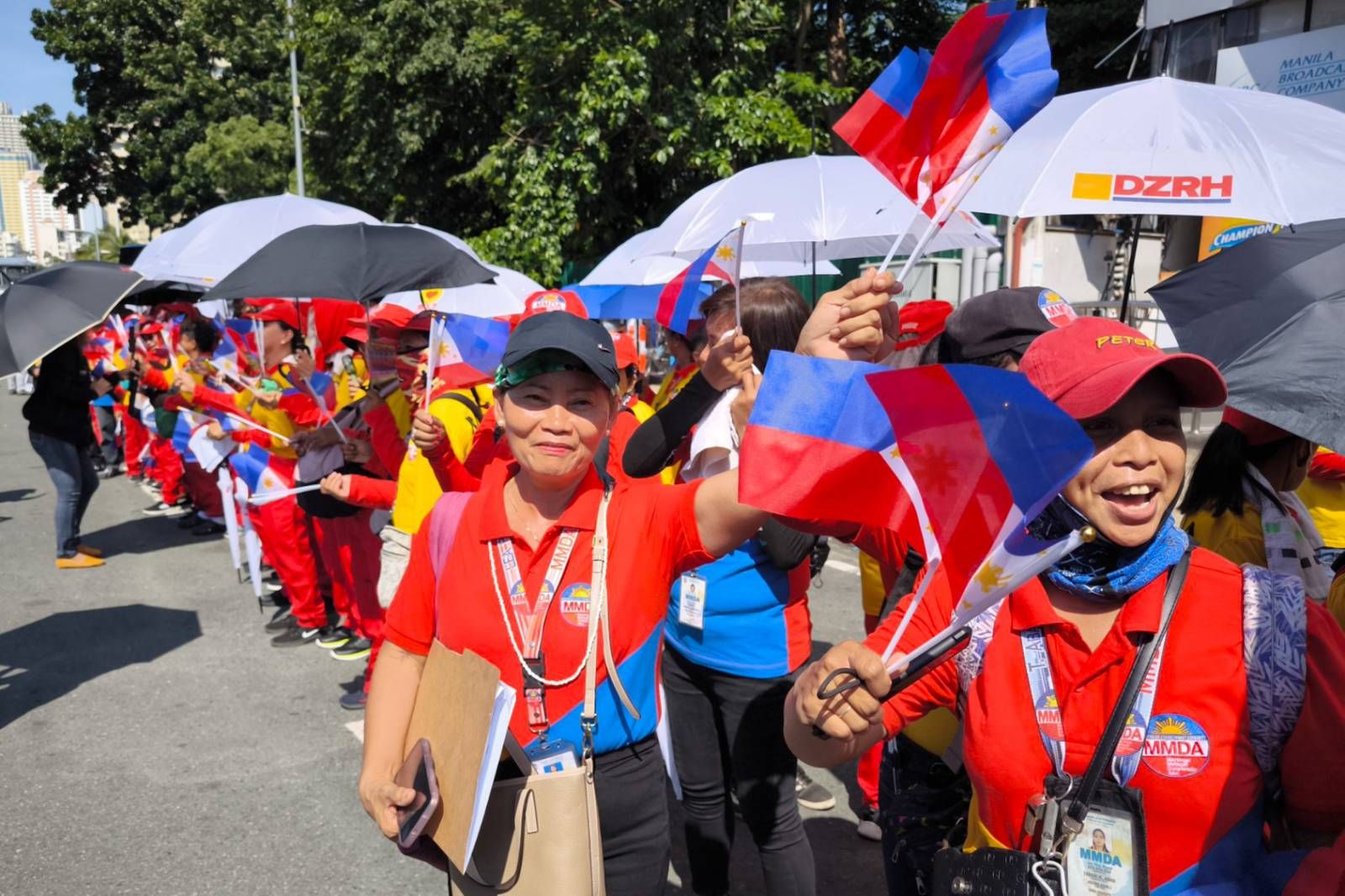 Yulo, Petecio, Villegas, PH Olympians celebrated in parade